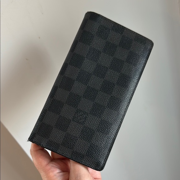 Louis Vuitton Black Damier Wallet - Picture 1 of 5